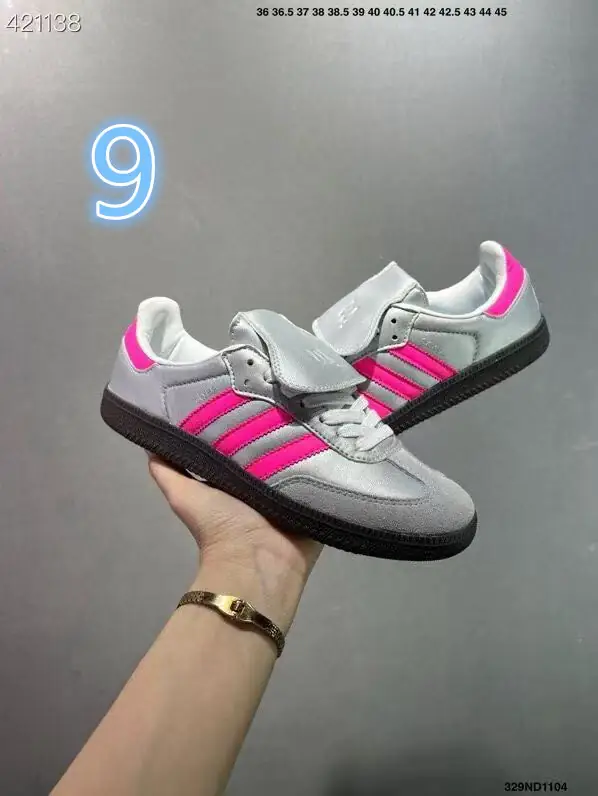 ADIDAS 51.78$   4884-M gallery