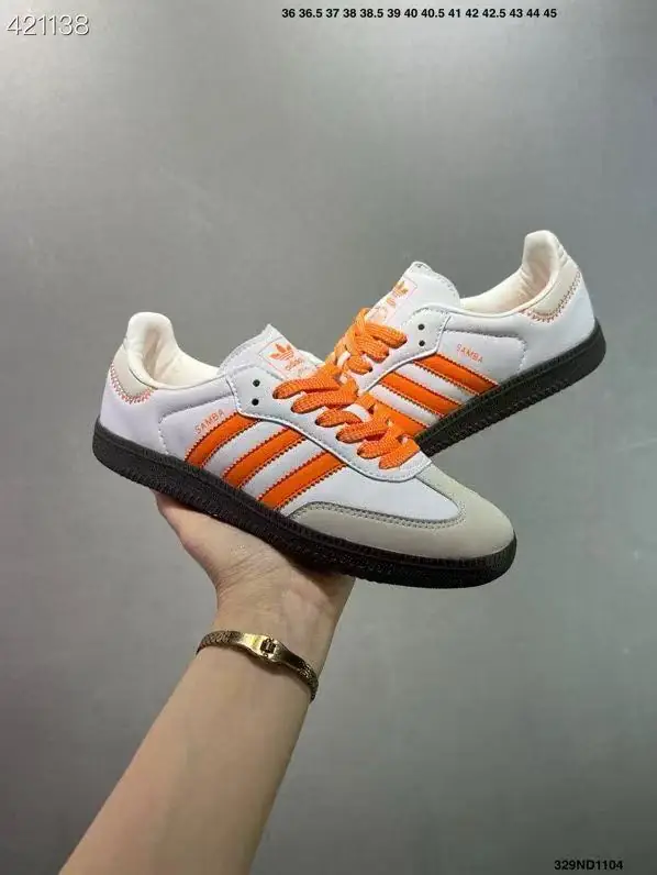 ADIDAS 51.78$   4884-M gallery