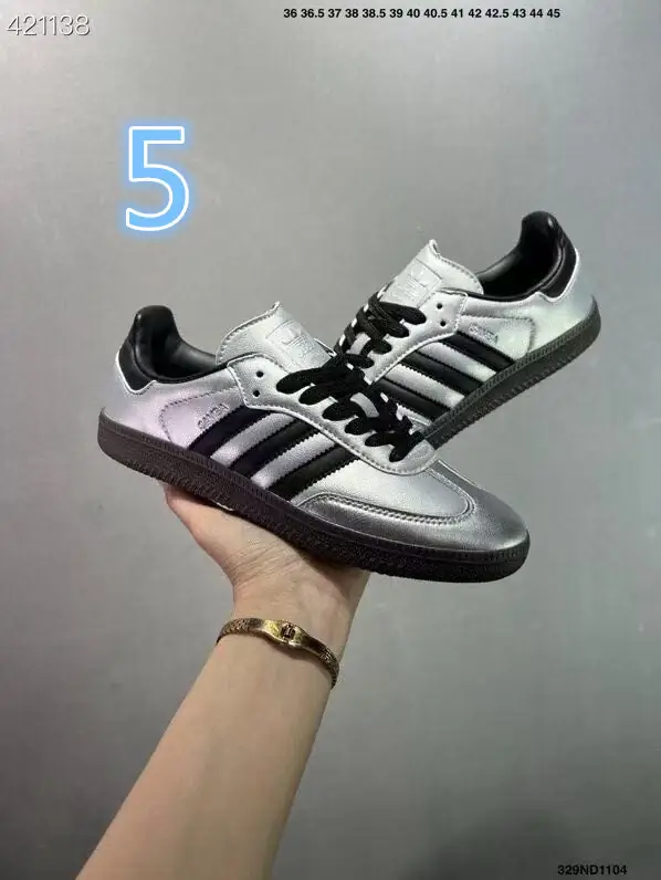 ADIDAS 51.78$   4884-M gallery