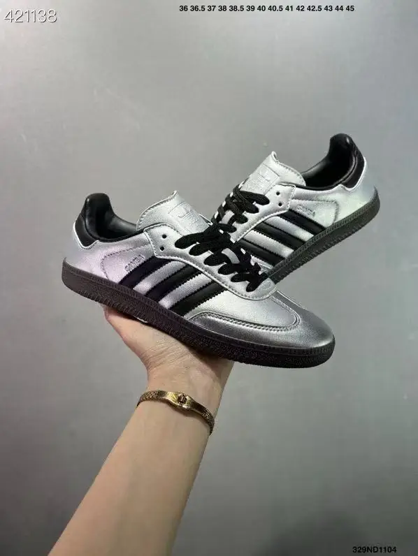 ADIDAS 51.78$   4884-M gallery