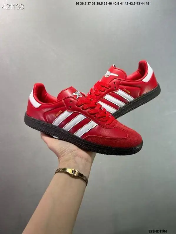 ADIDAS 51.78$   4884-M gallery
