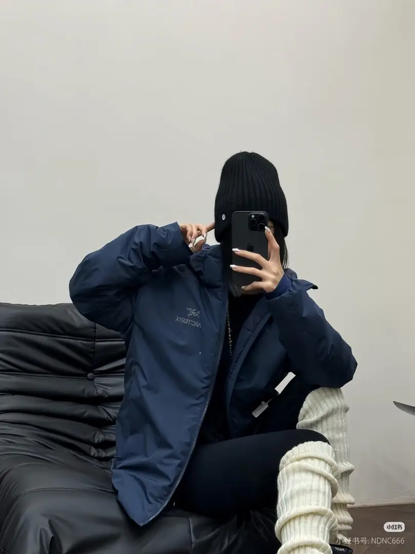 Atongmu 77.56$    4854-M gallery