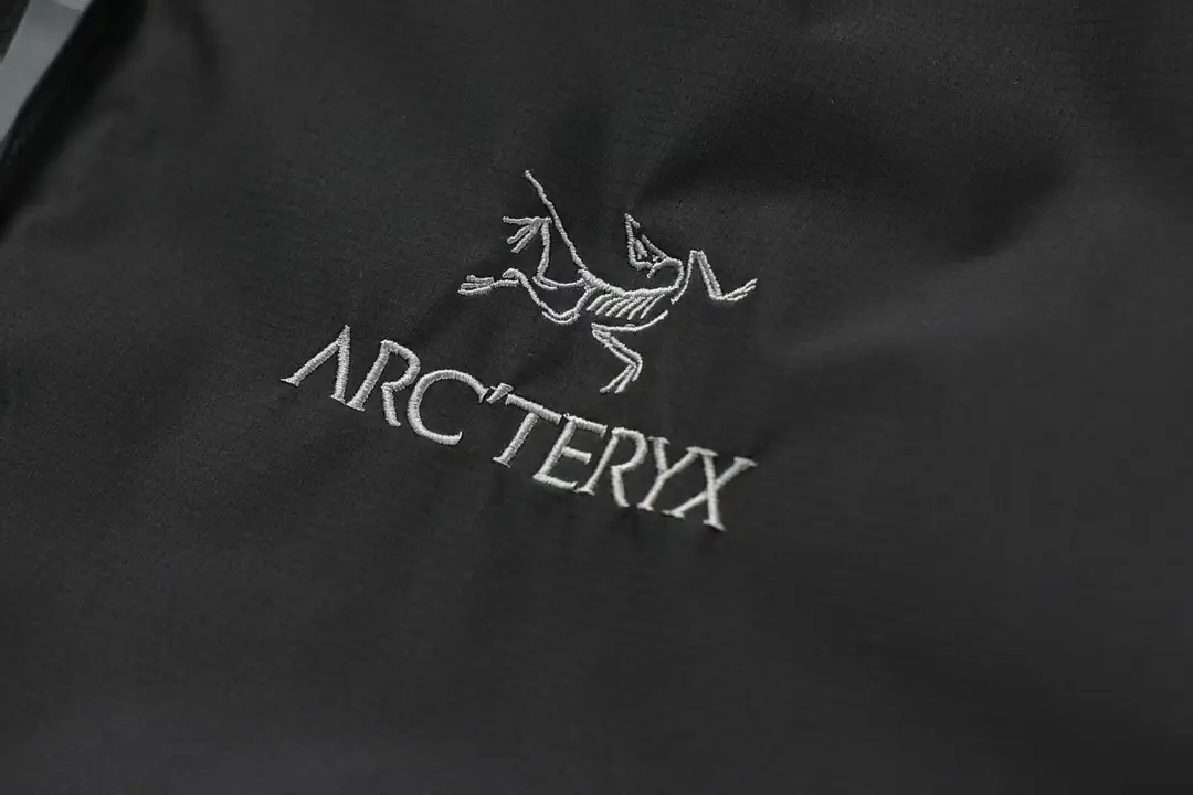 Atongmu 77.56$    4854-M gallery