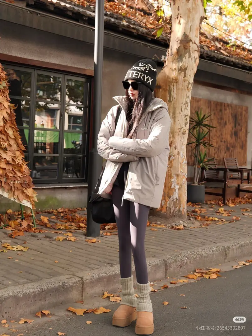 Atongmu 77.56$    4854-M gallery