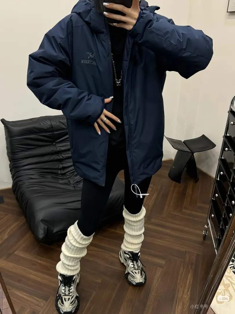 Atongmu 77.56$    4854-M gallery