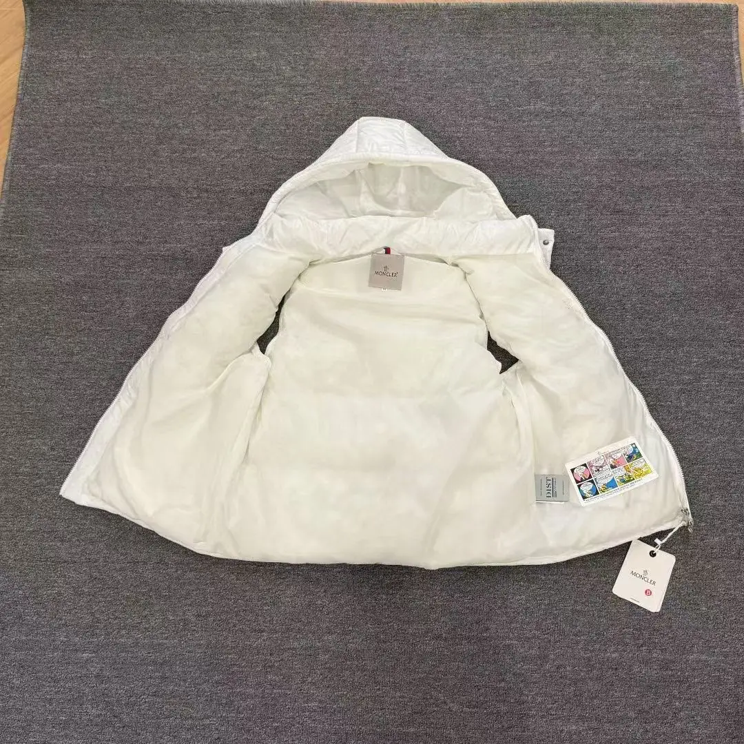 Moncler 39.99$   4825-M gallery