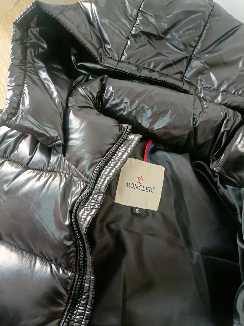 Moncler 49.99$   4827-M gallery