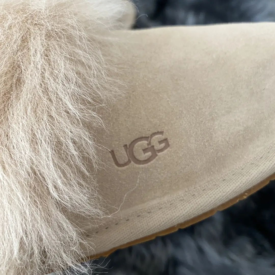 UGG 46.66$   4322-M gallery