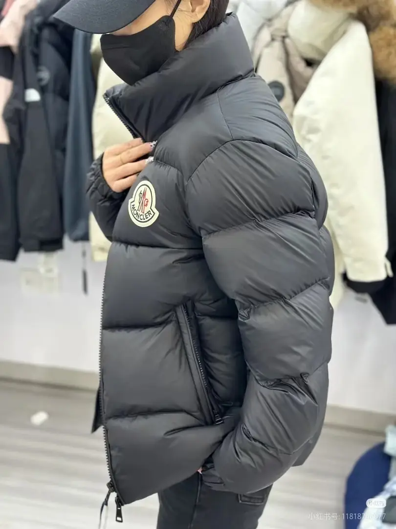 moncler 90.46$    4853-M gallery