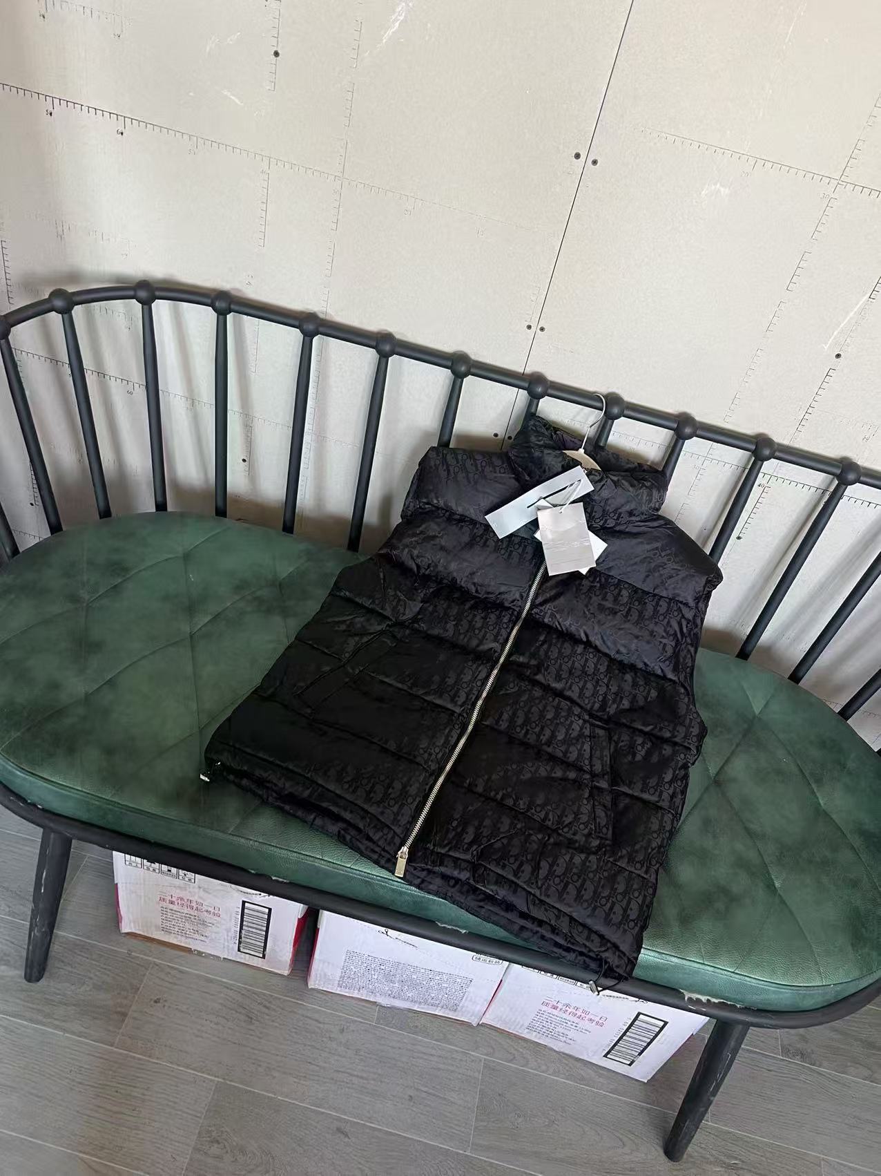 L0488-430-60.1$-DIOR gallery