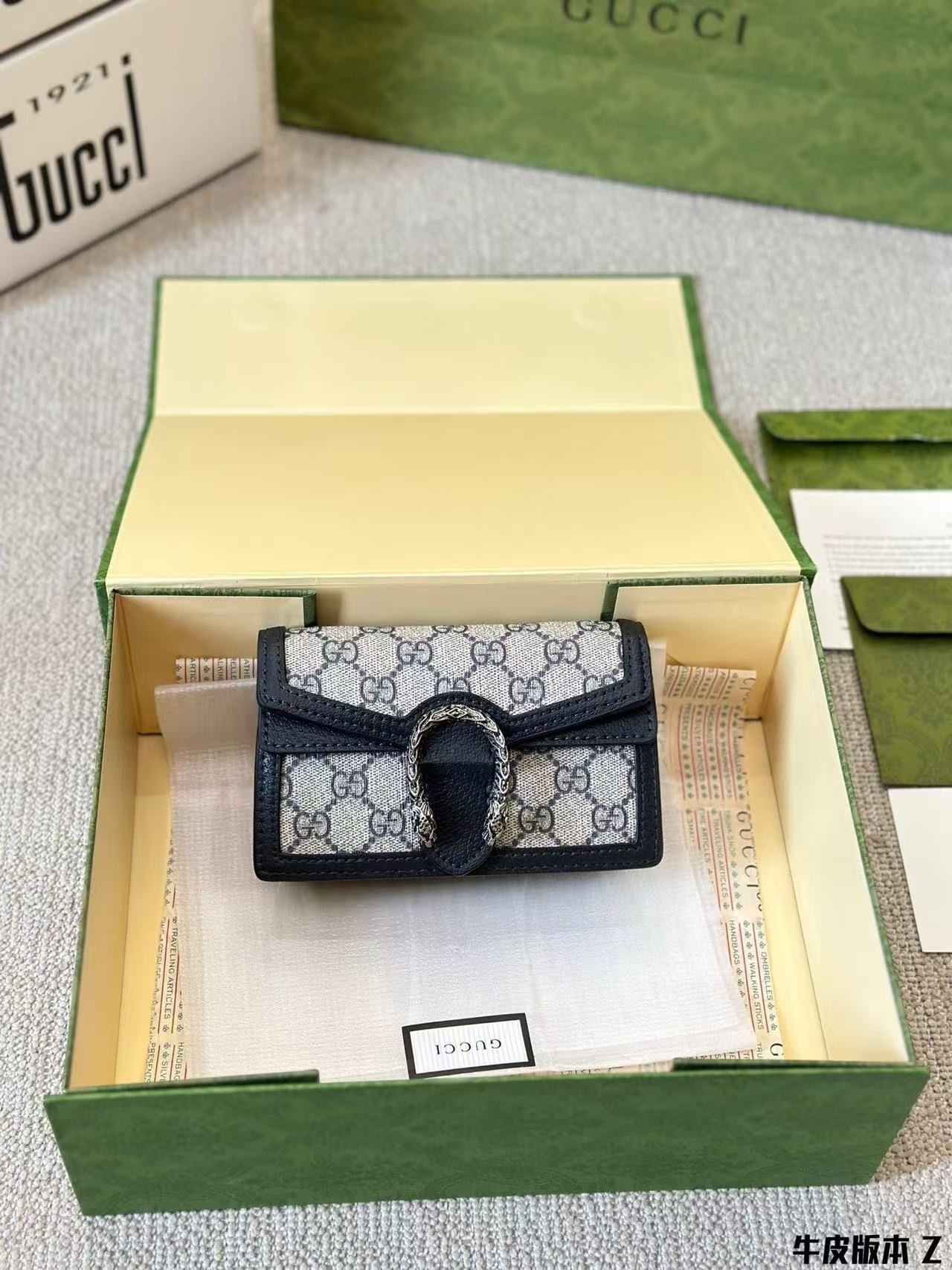 L0499-449-62.7＄-Gucci gallery