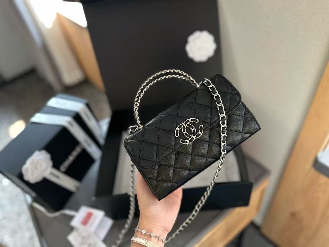 L0500-485-67.8＄-CHANEL-64 gallery
