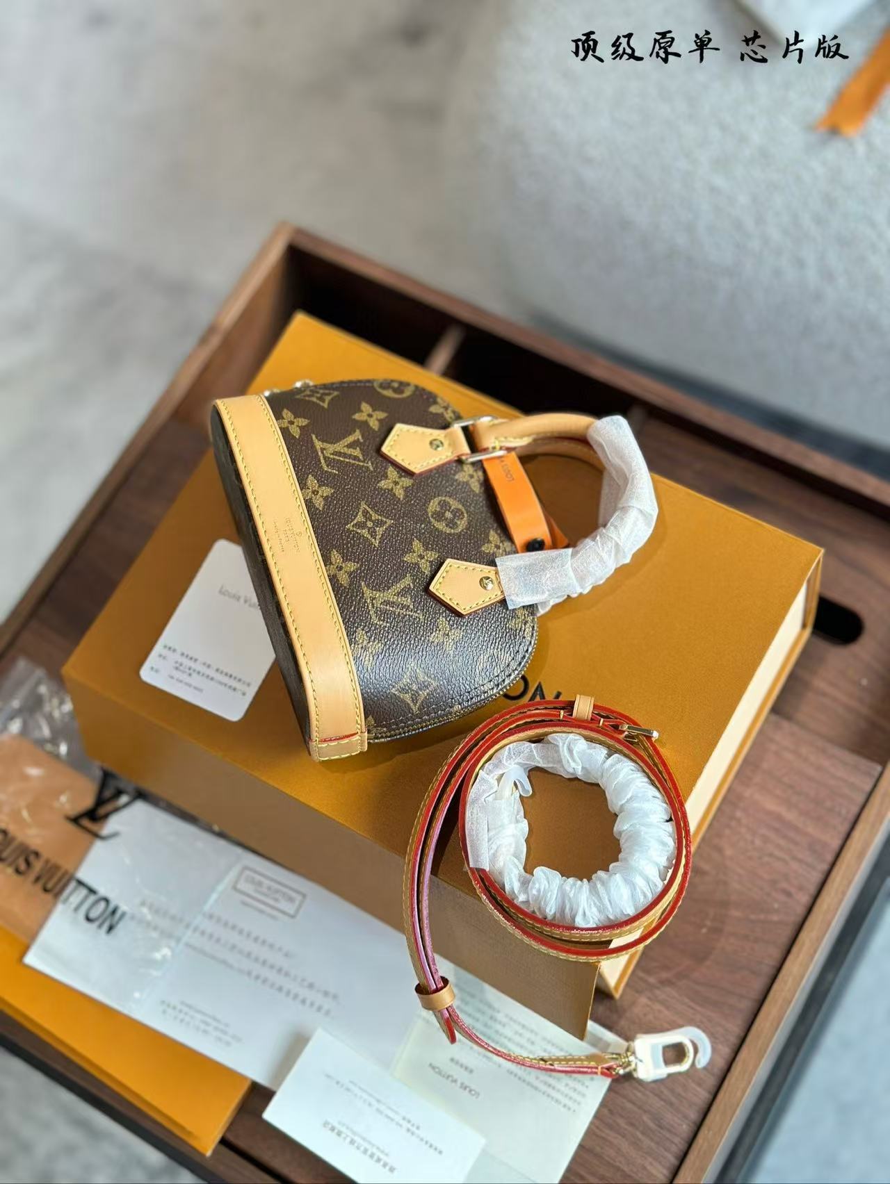 L0502-575-80.4$-LV-73.6 gallery