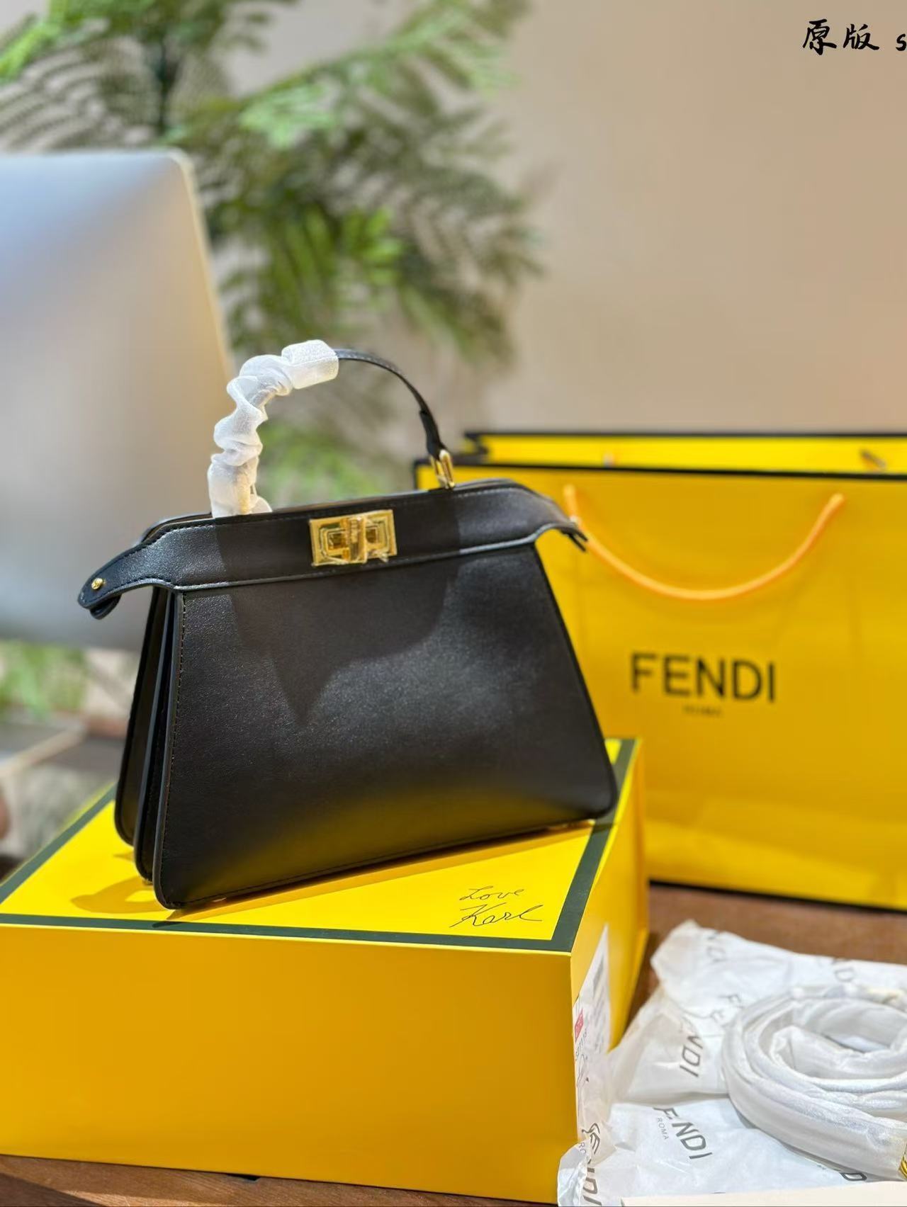 L0503-650-91$-FENDI-580 gallery