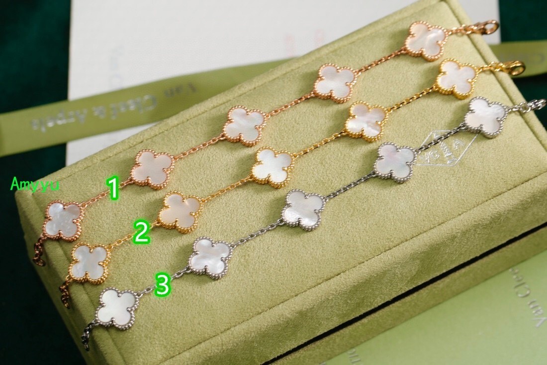 L0521-339-47$ gallery