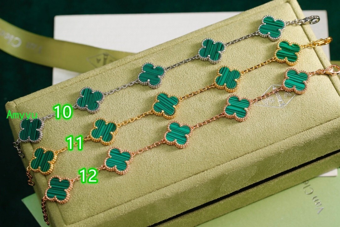 L0521-339-47$ gallery