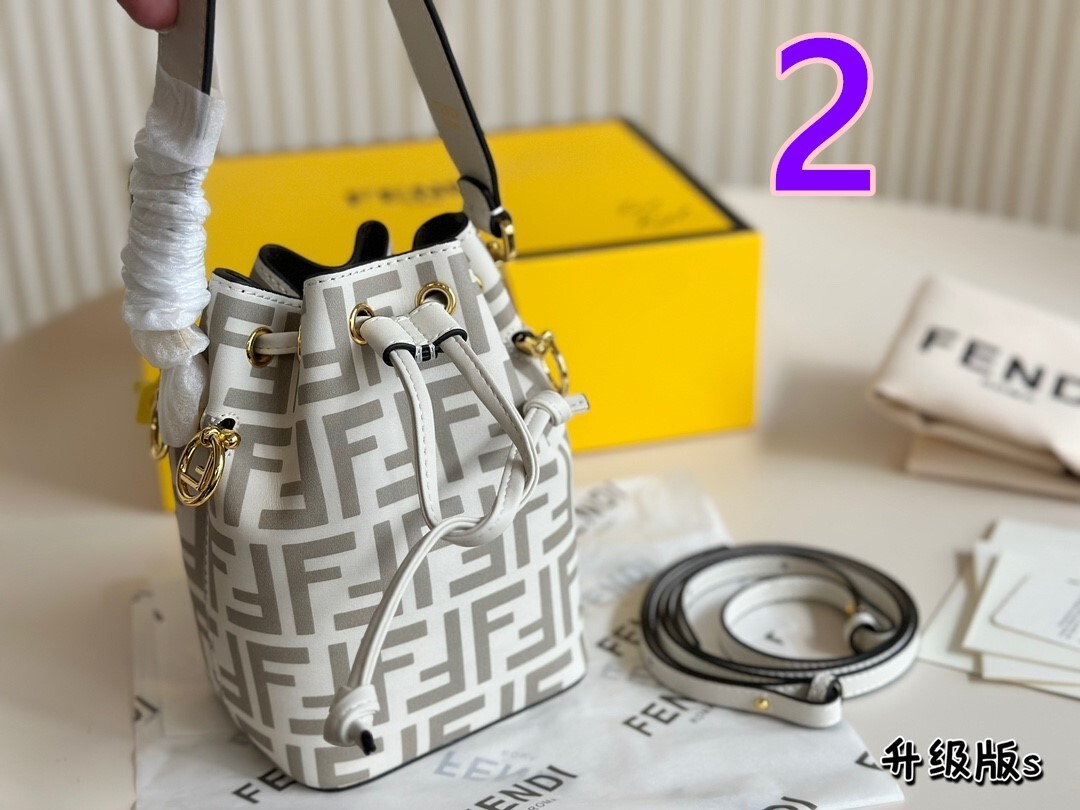 L0529-459-64.1$-FENDI-425 gallery