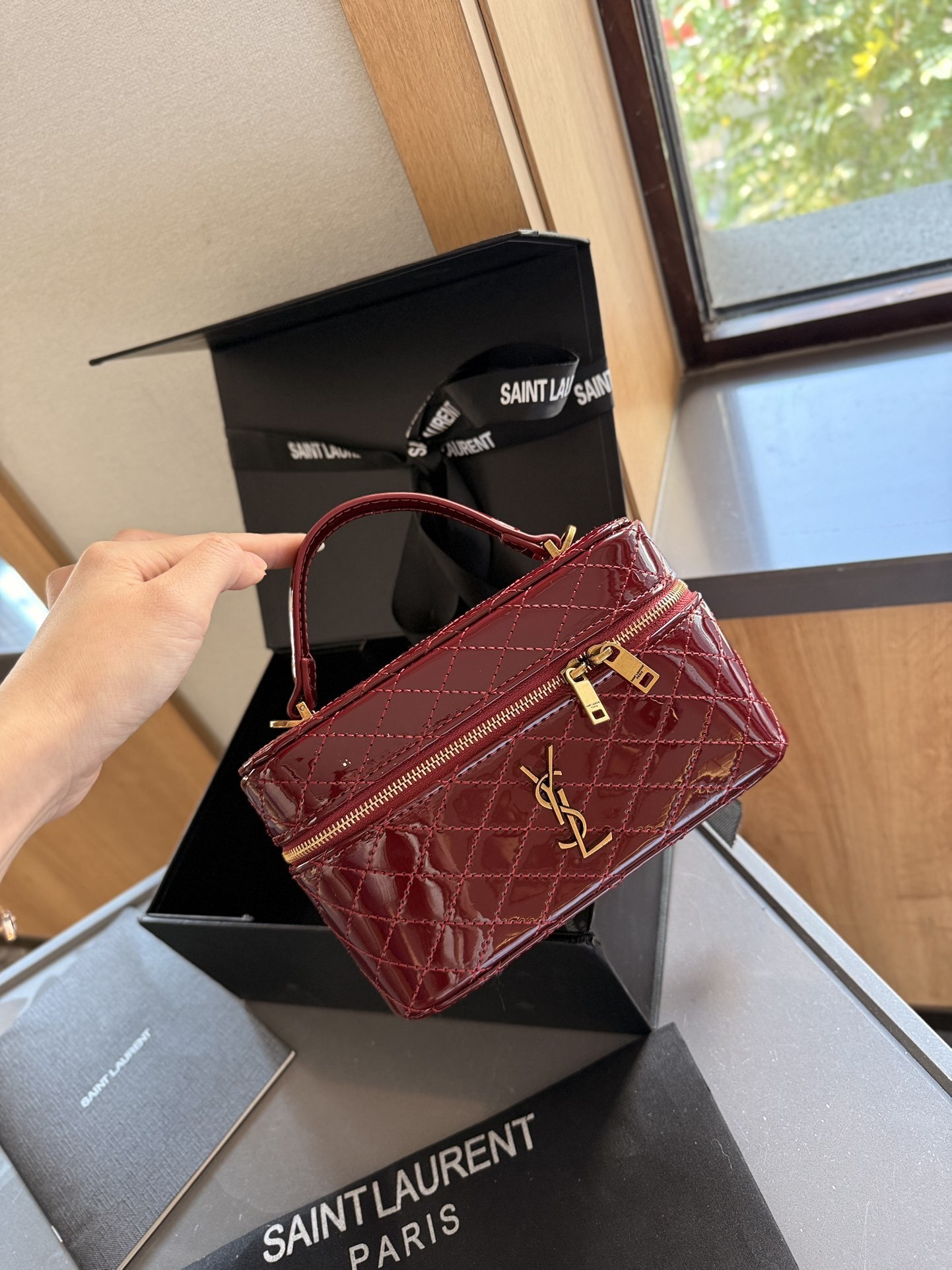 L0531-460-64.3$-YSL gallery