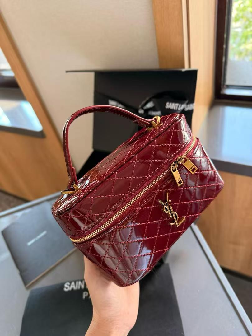 L0531-460-64.3$-YSL gallery