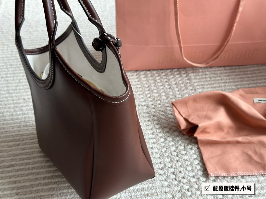 L0533-540-75.5-MIUMIU-500 gallery