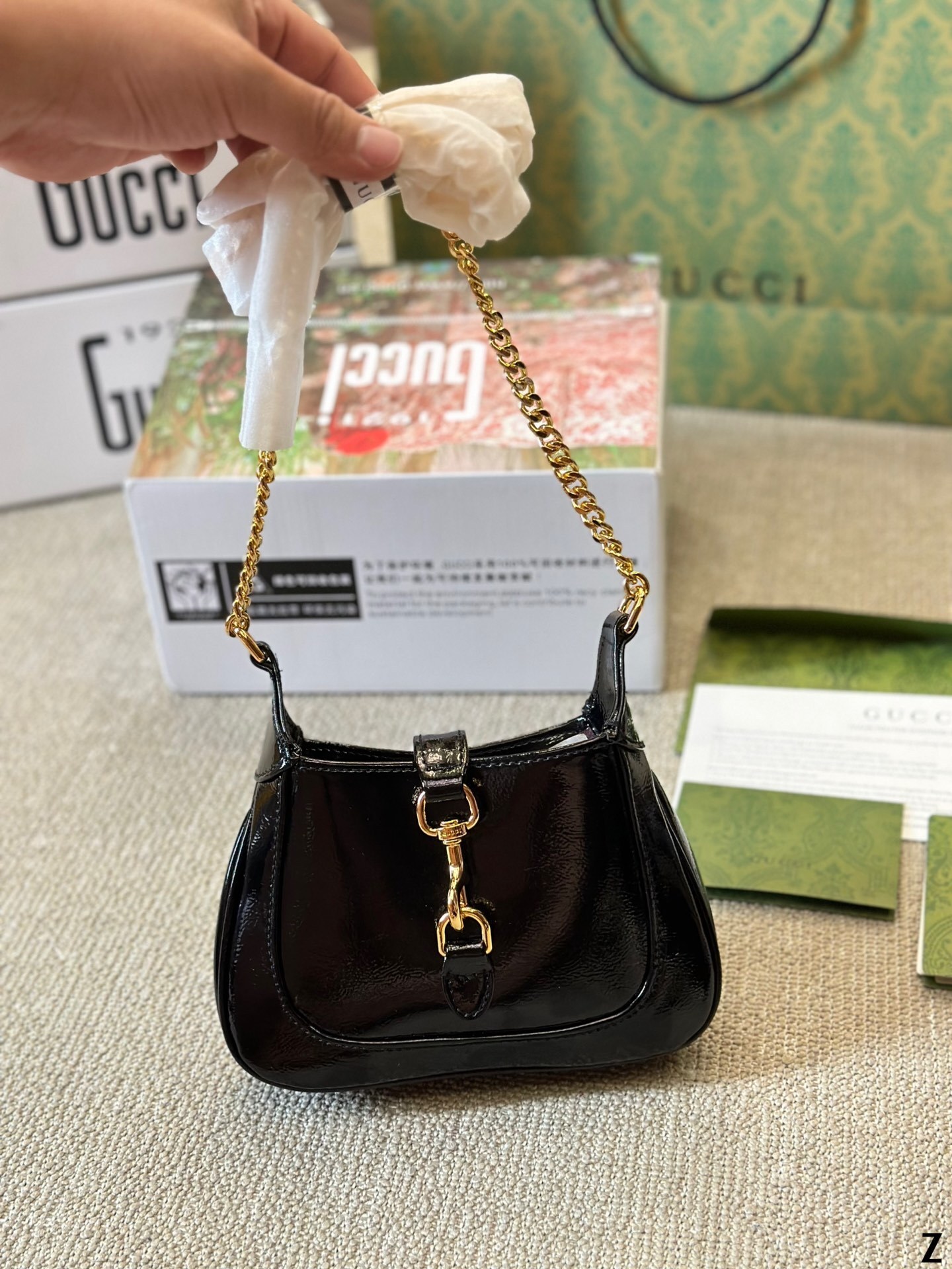 L0538-499-69.7$-GUCCI gallery