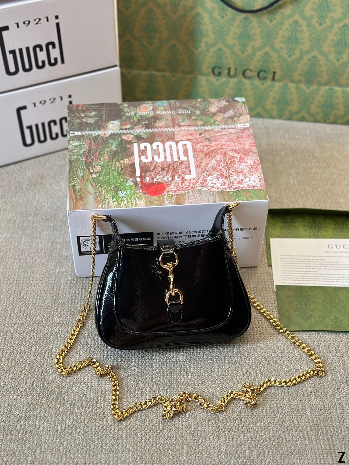L0538-499-69.7$-GUCCI gallery