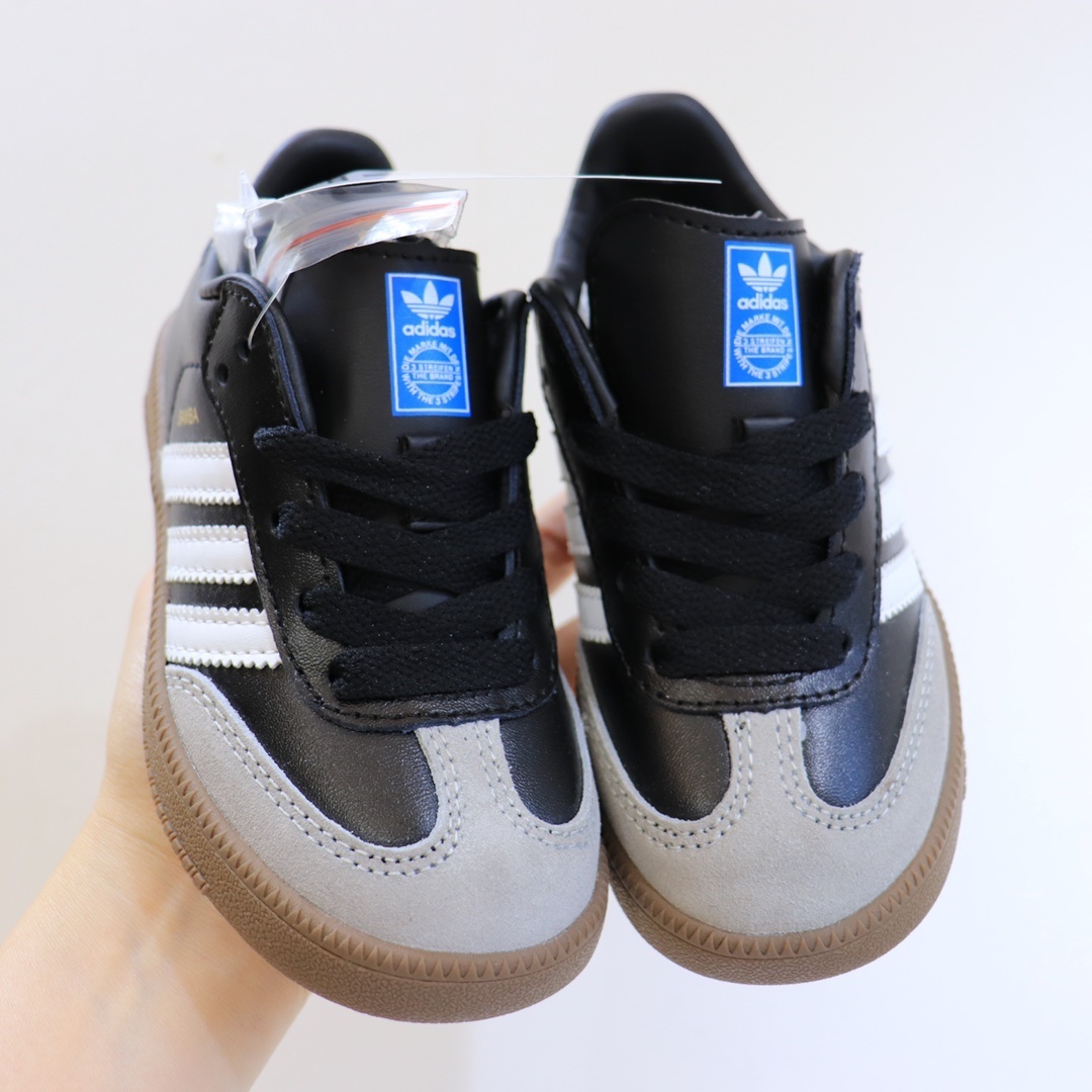 L0562-329-45.6$-Adidas gallery
