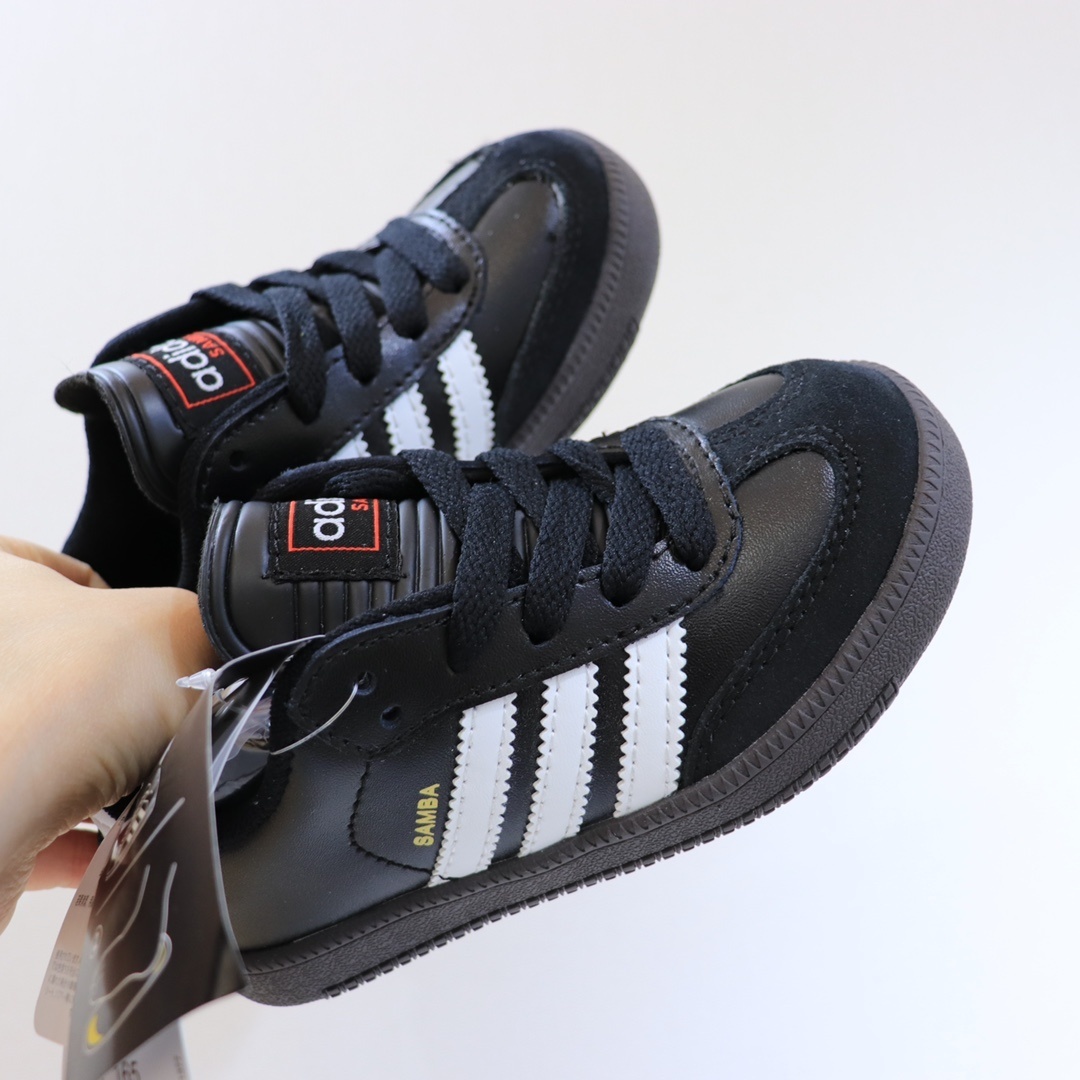 L0562-329-45.6$-Adidas gallery