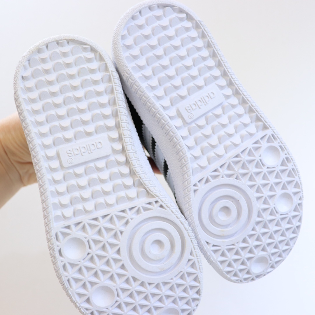 L0562-329-45.6$-Adidas gallery