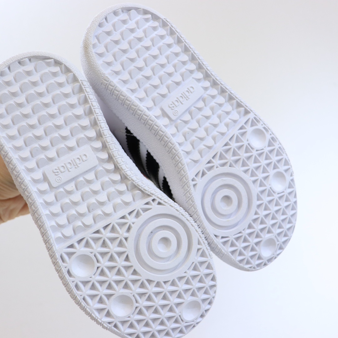 L0562-329-45.6$-Adidas gallery