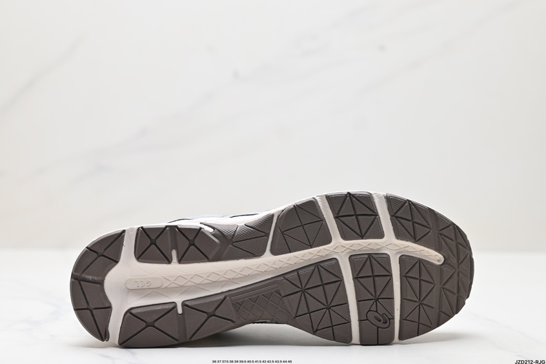 L0567-479-68.4$-Arthur's gallery