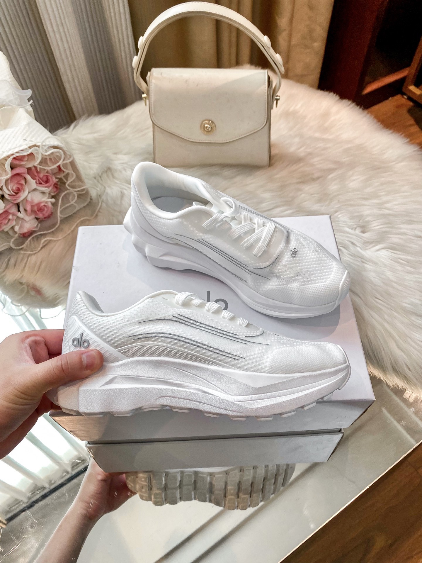 L0571-530-74$-QLQ gallery