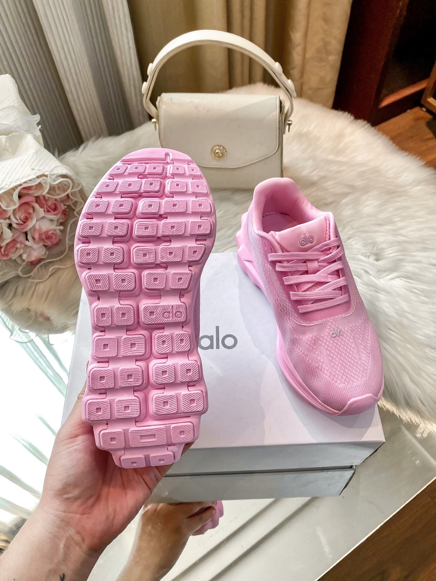 L0571-530-74$-QLQ gallery