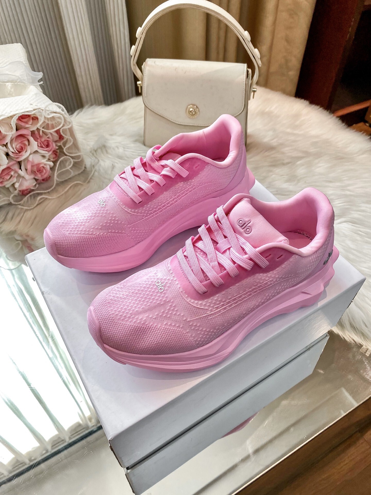 L0571-530-74$-QLQ gallery