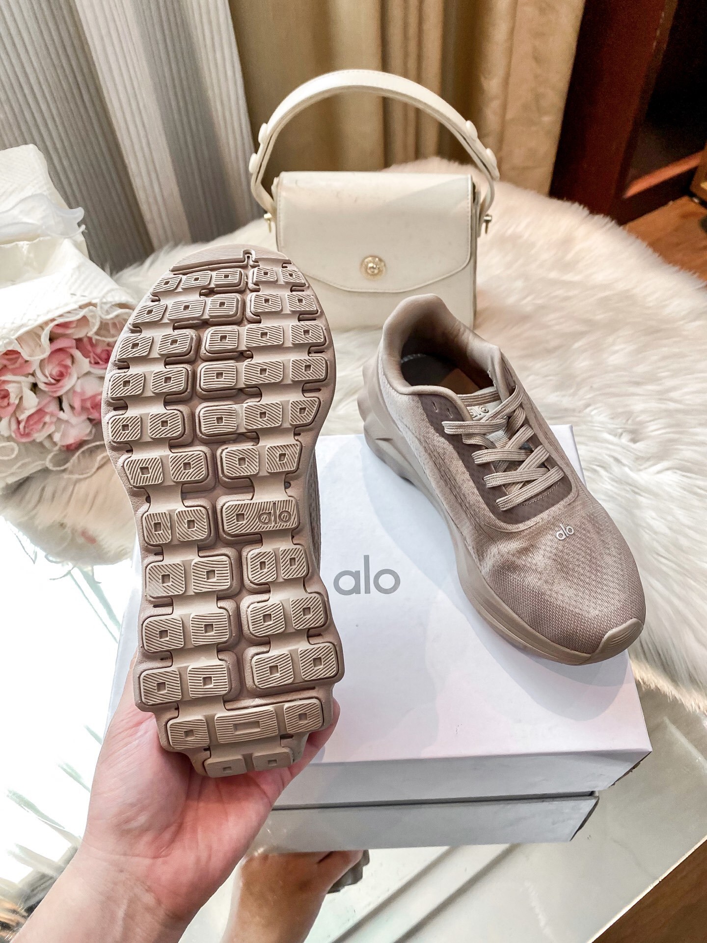 L0571-530-74$-QLQ gallery