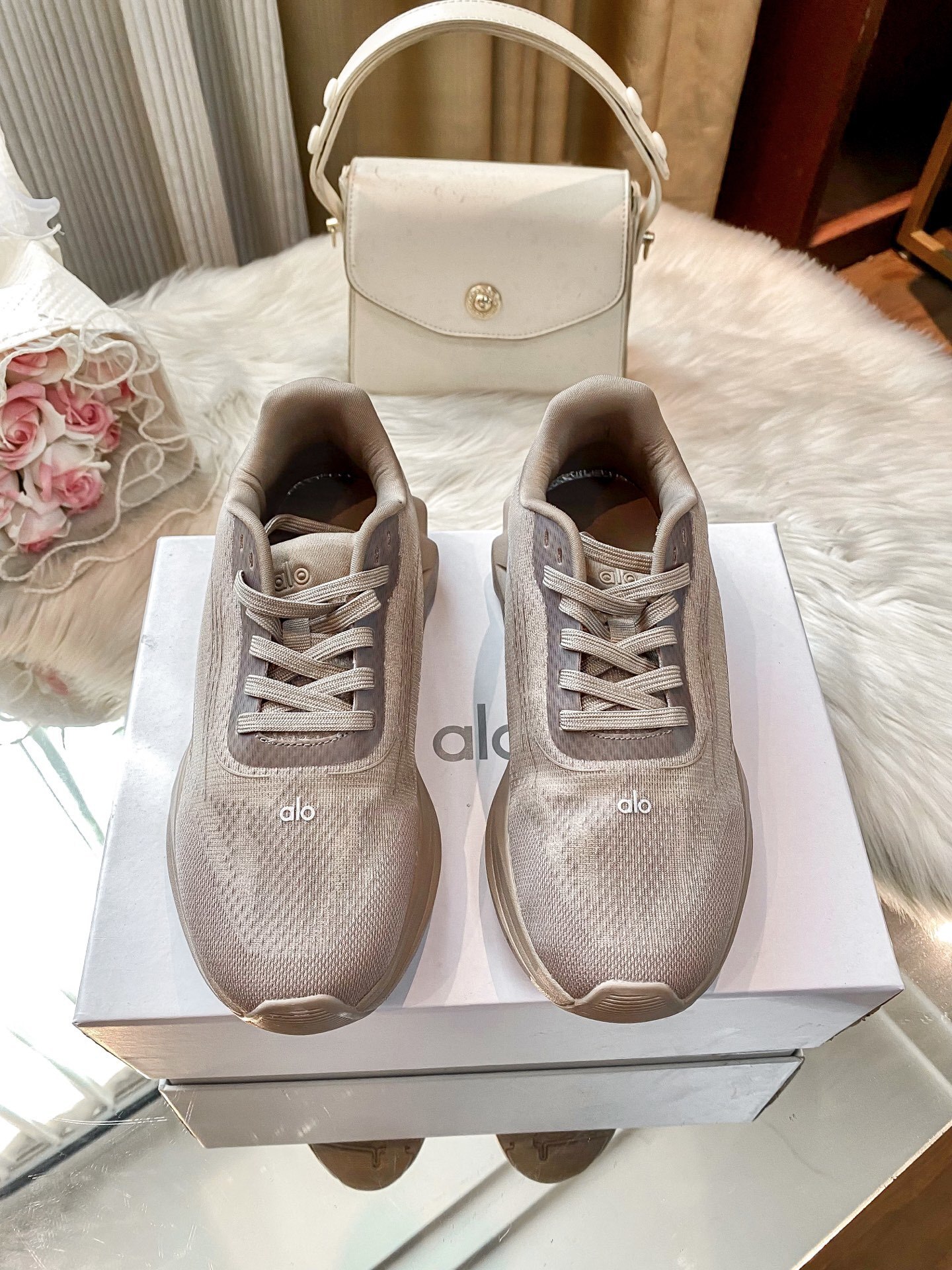 L0571-530-74$-QLQ gallery