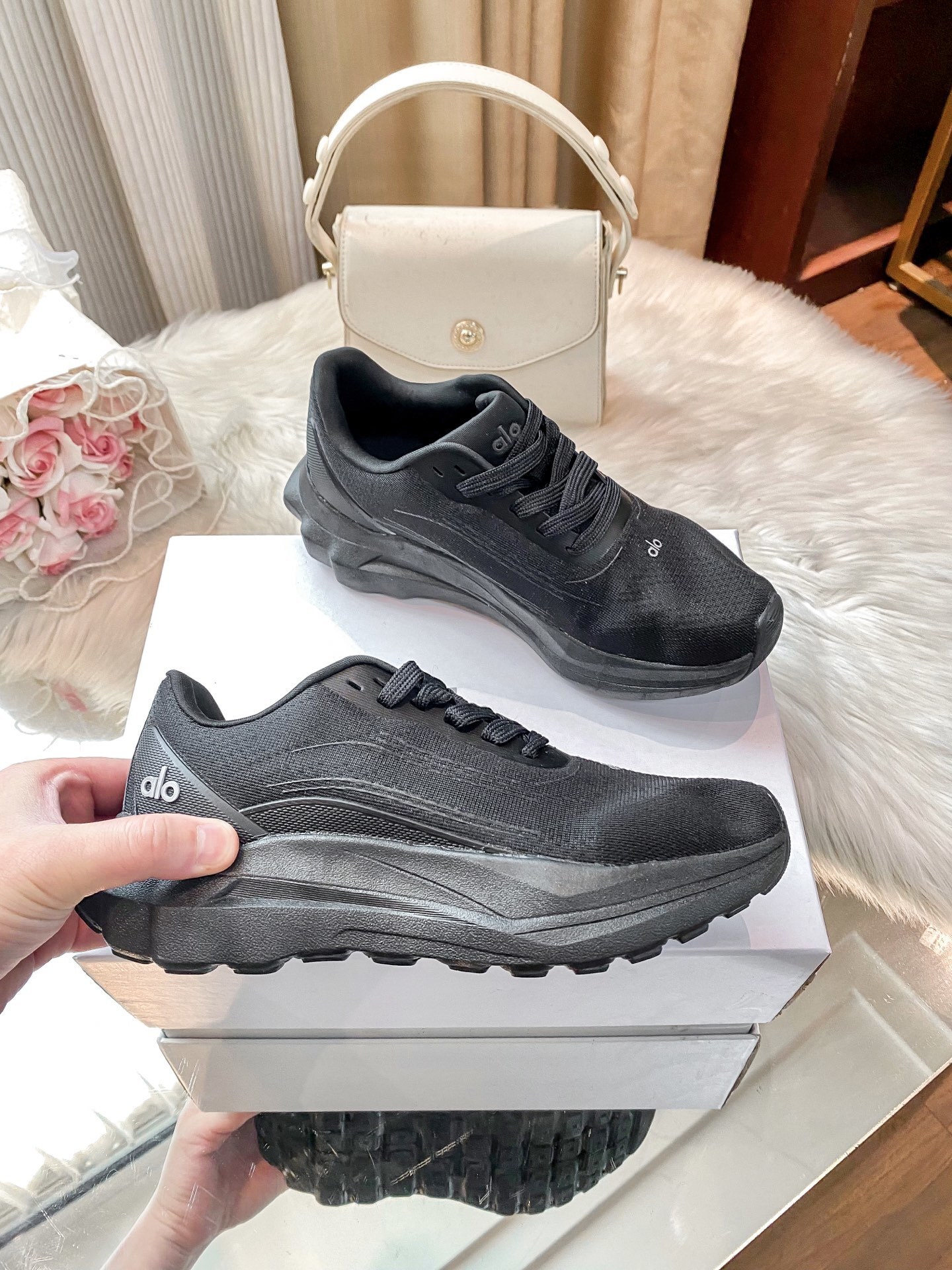 L0571-530-74$-QLQ gallery