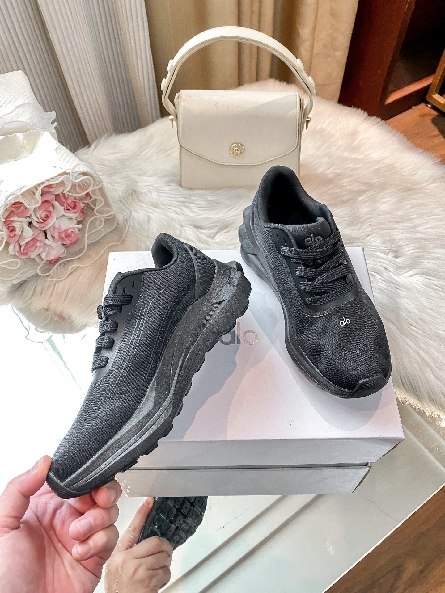 L0571-530-74$-QLQ gallery