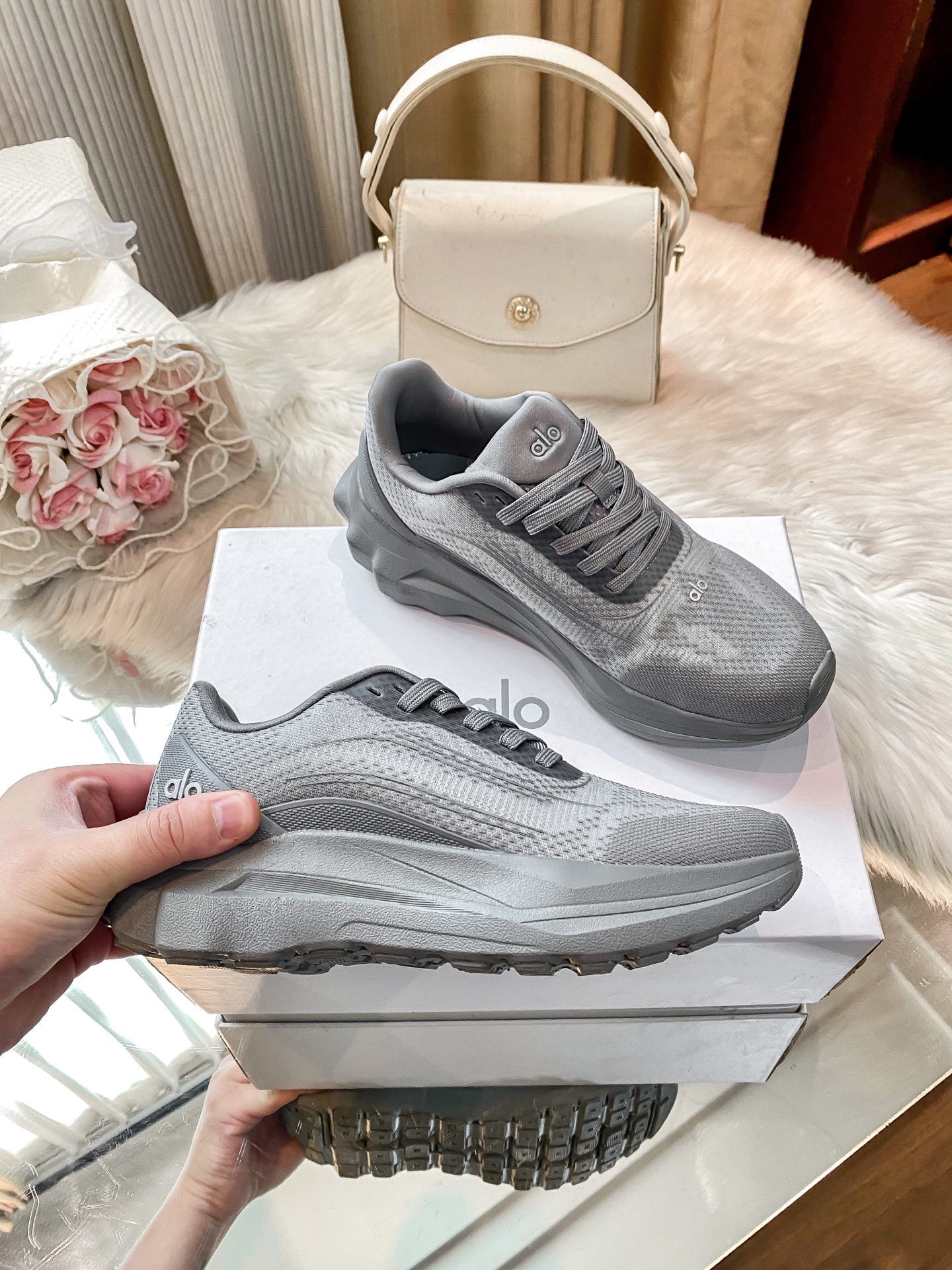 L0571-530-74$-QLQ gallery