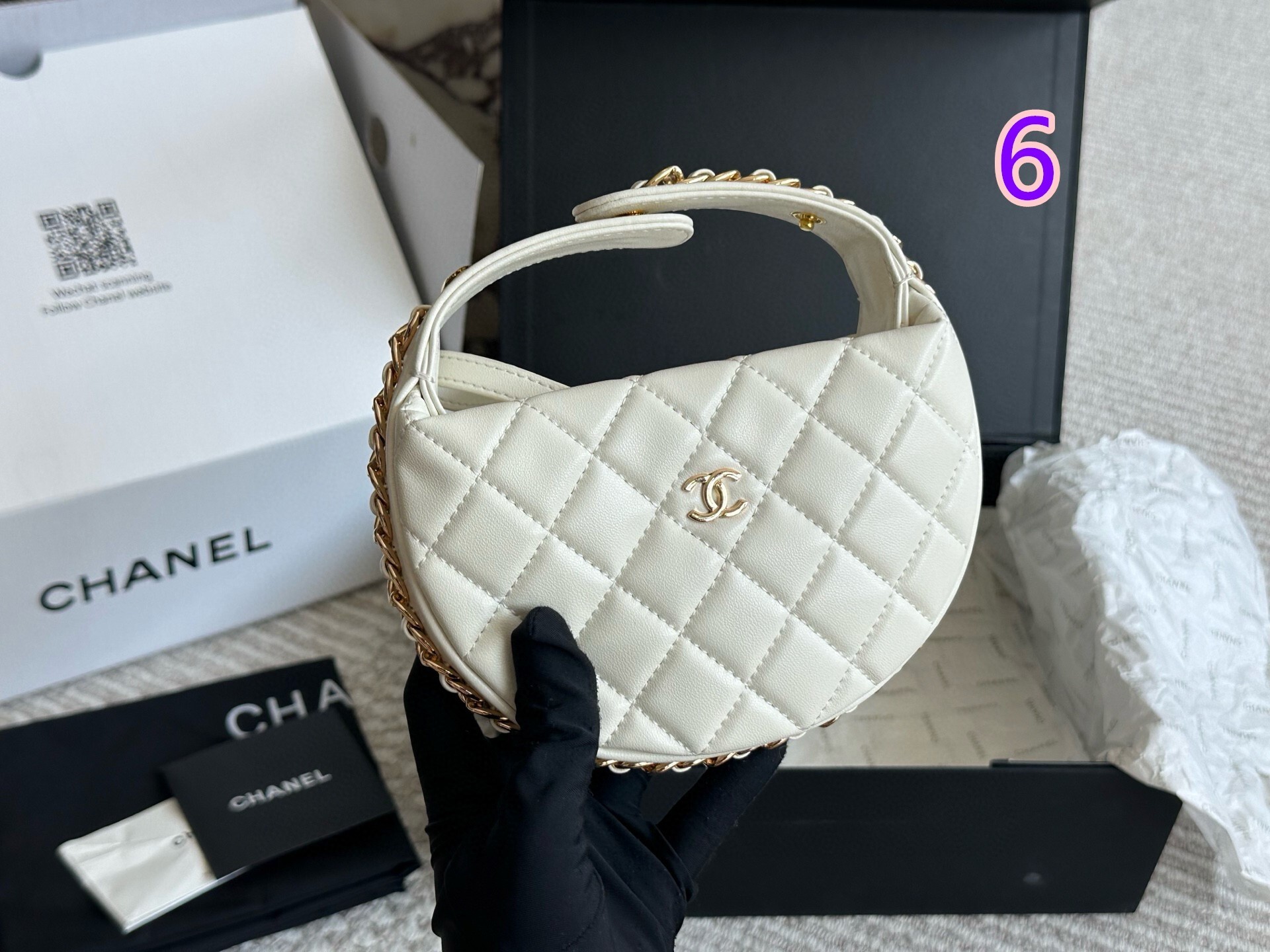 L0572-459-64$-CHANEL gallery