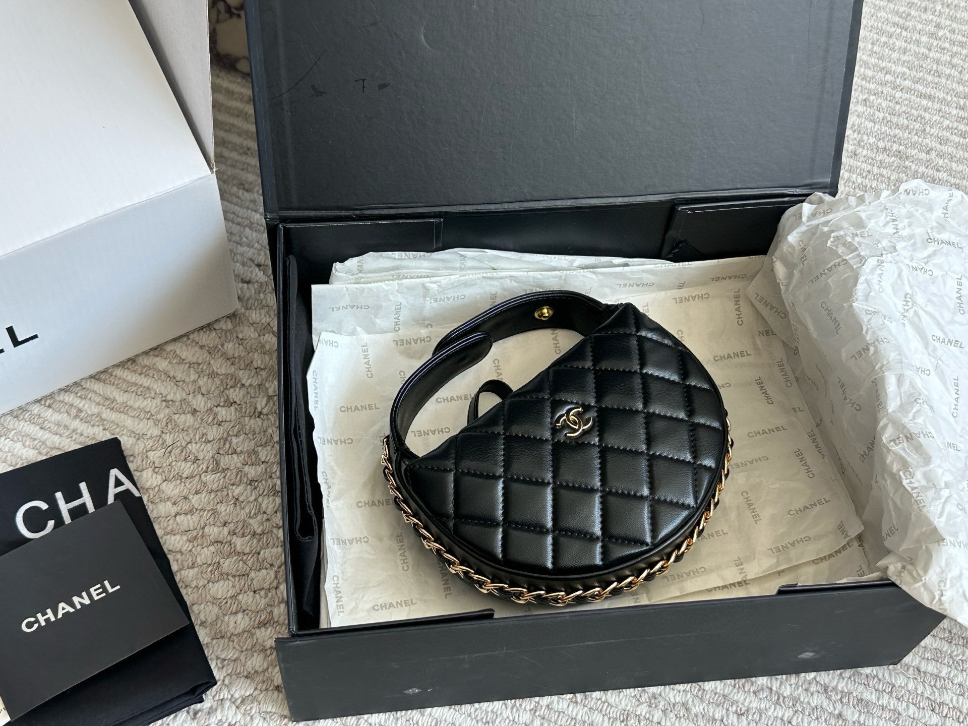 L0572-459-64$-CHANEL gallery