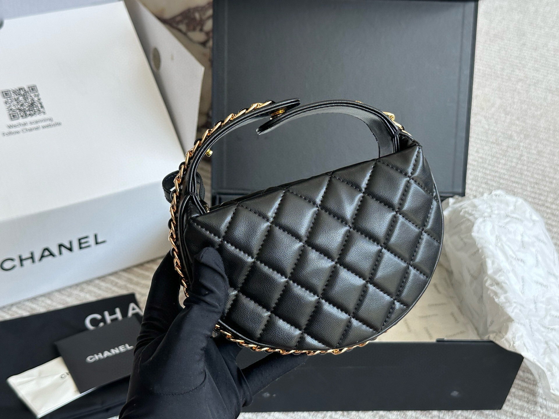 L0572-459-64$-CHANEL gallery
