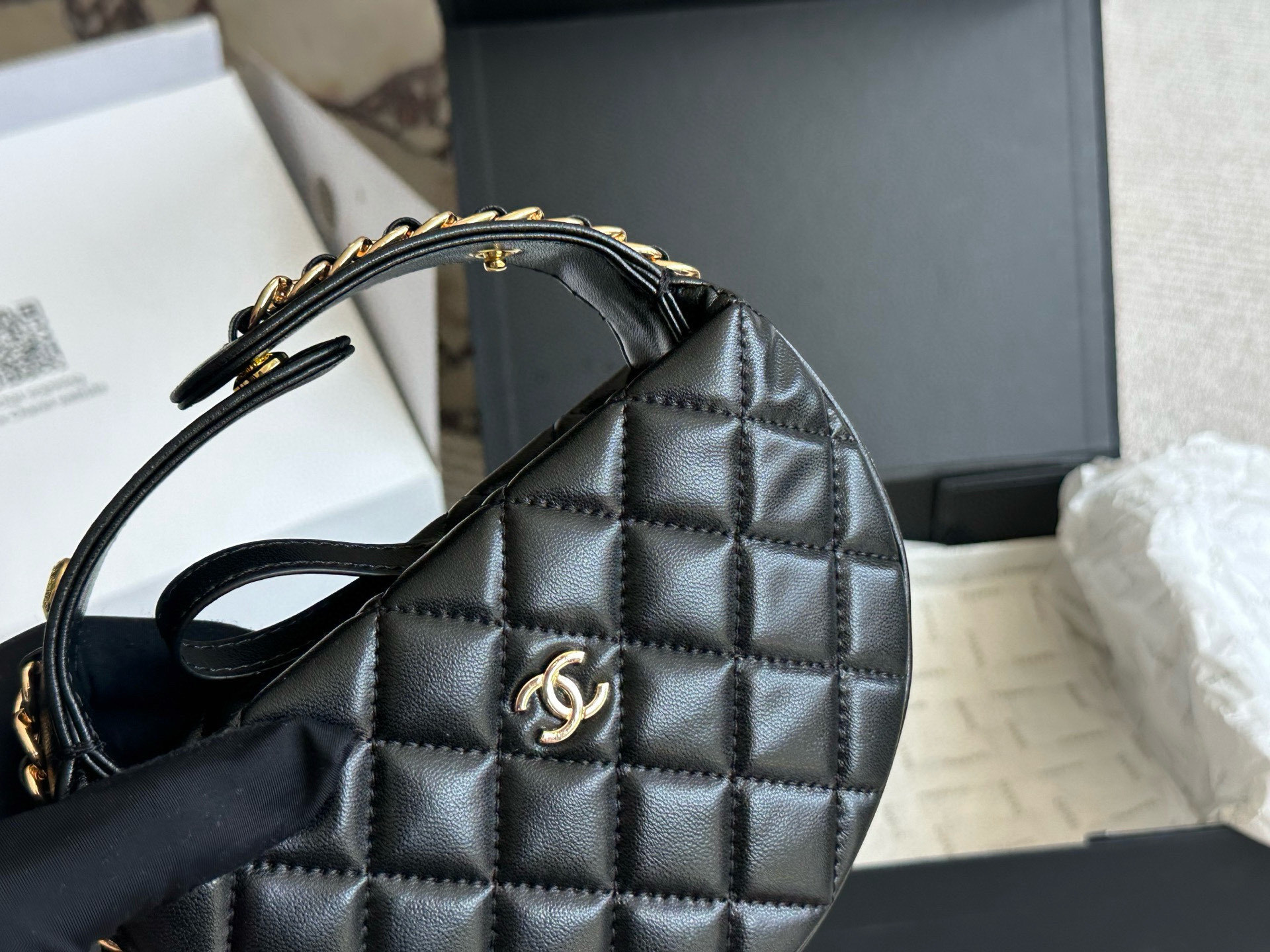 L0572-459-64$-CHANEL gallery