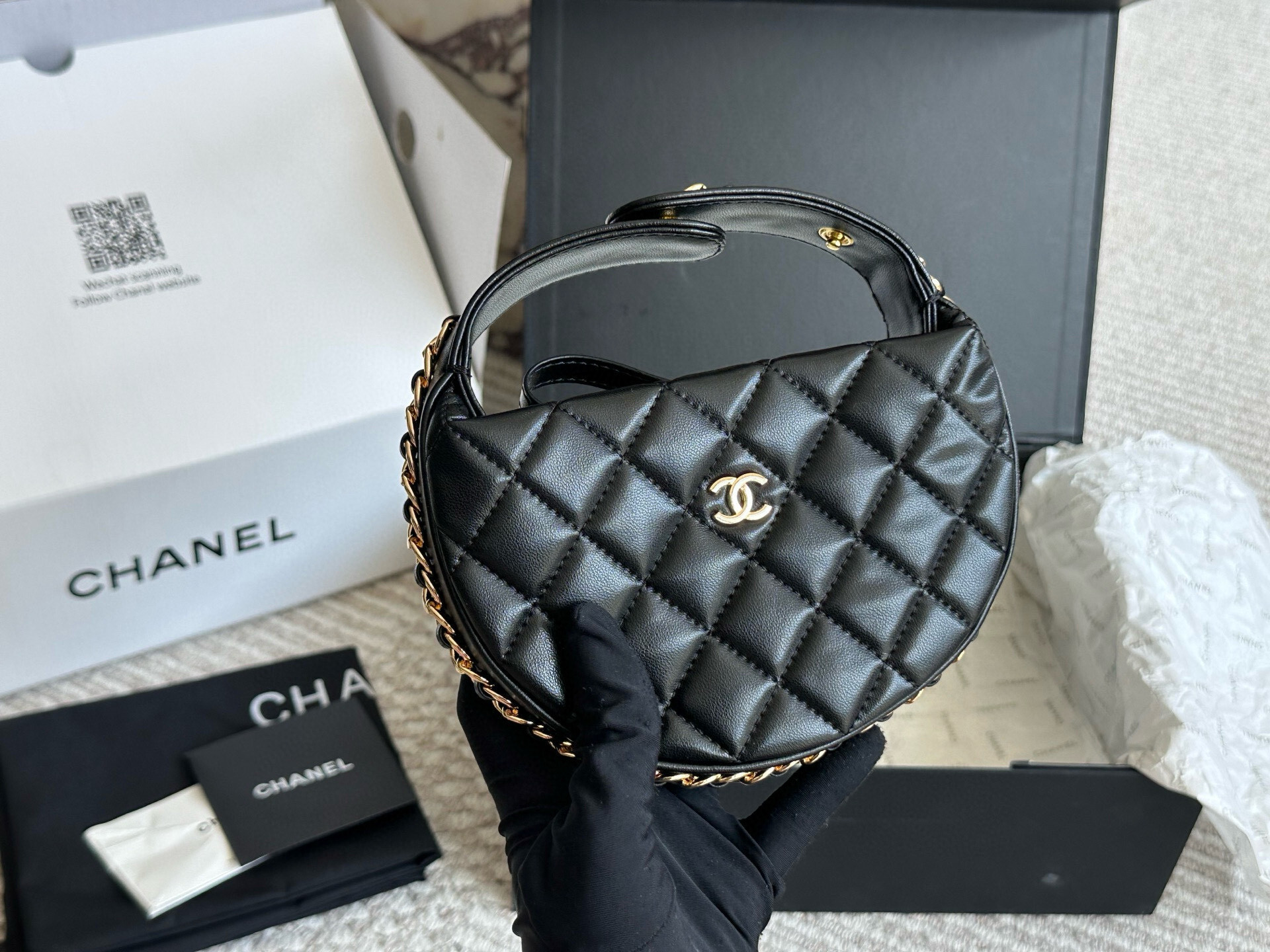 L0572-459-64$-CHANEL gallery