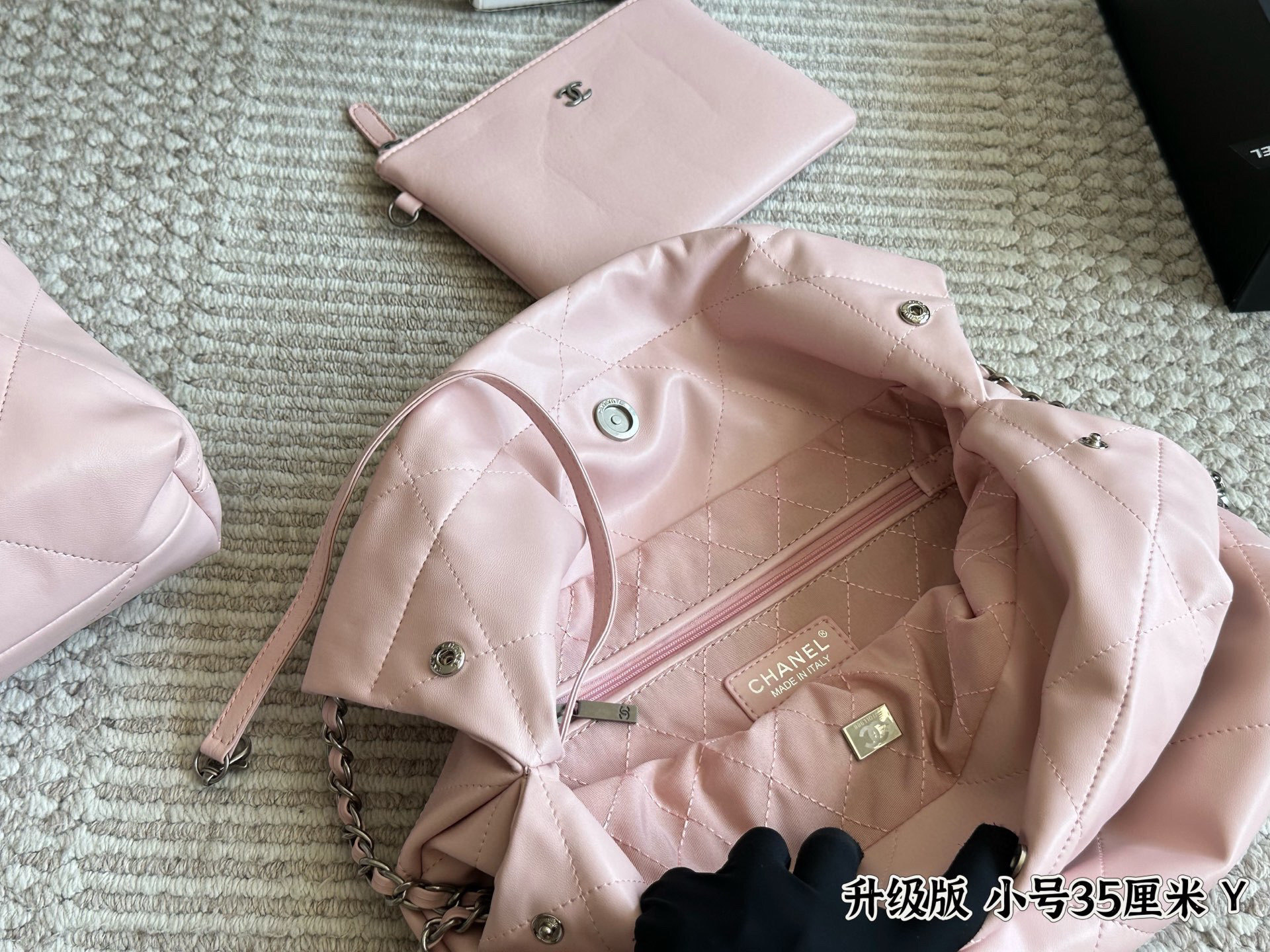 L0573-529-74$-CHANEL gallery