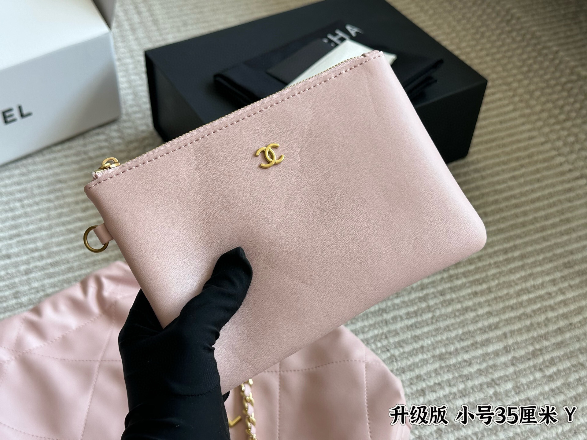 L0573-529-74$-CHANEL gallery