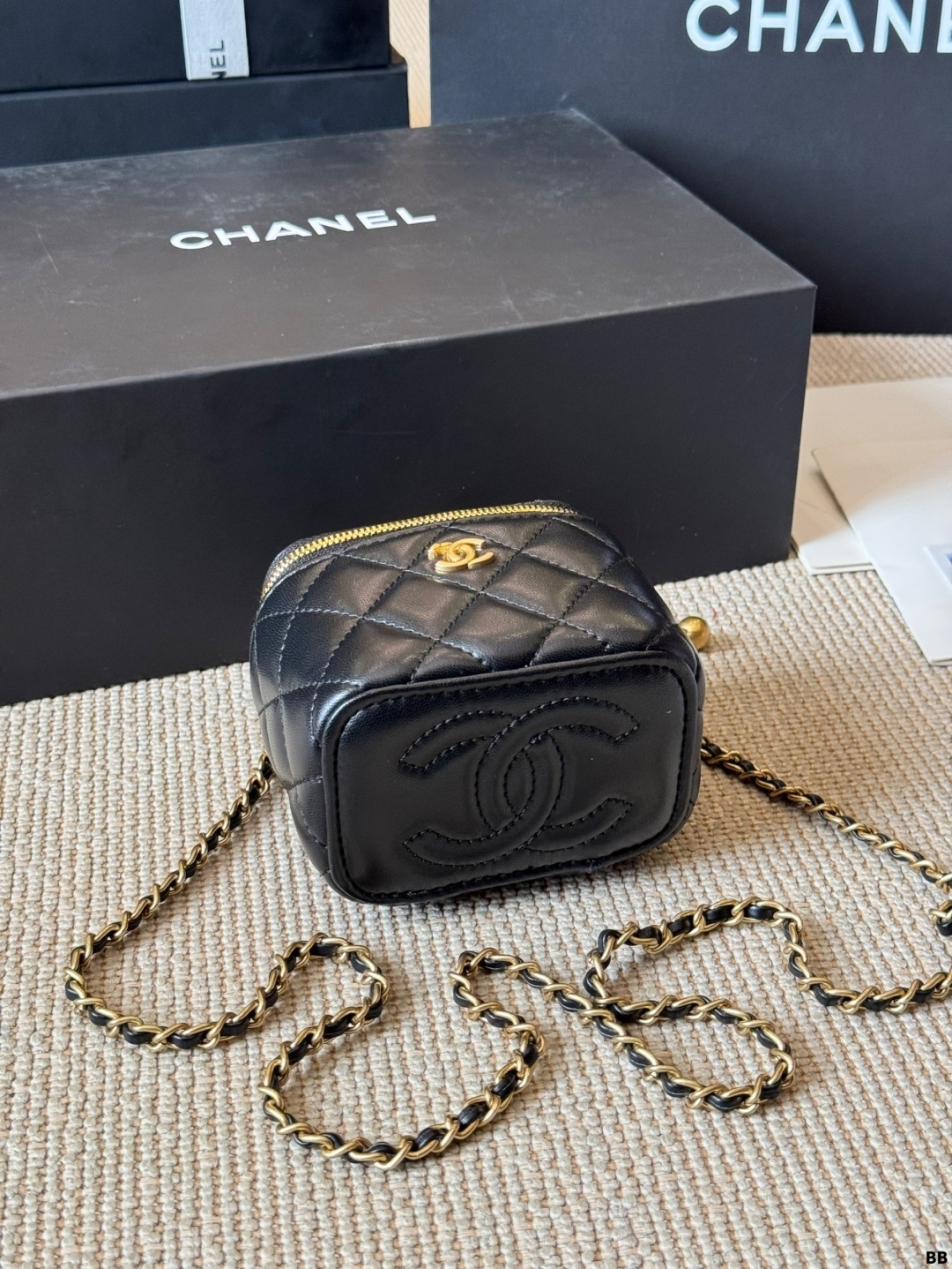 L0580-440-61.5$-CHANEL gallery