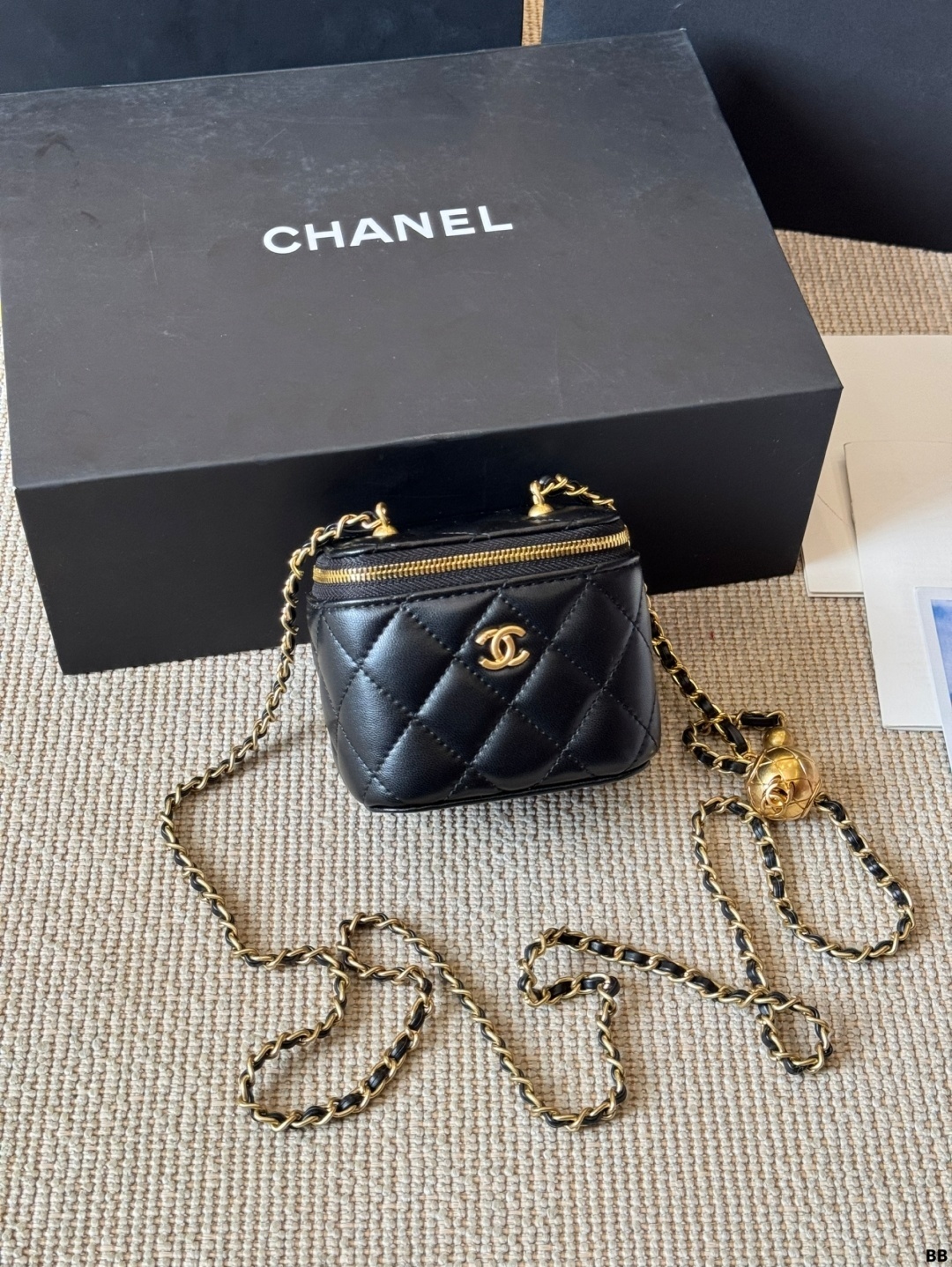 L0580-440-61.5$-CHANEL gallery