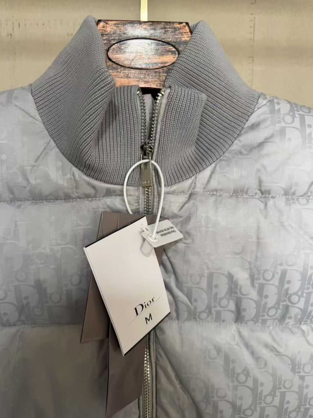 L0582-529-74$-DIOR gallery