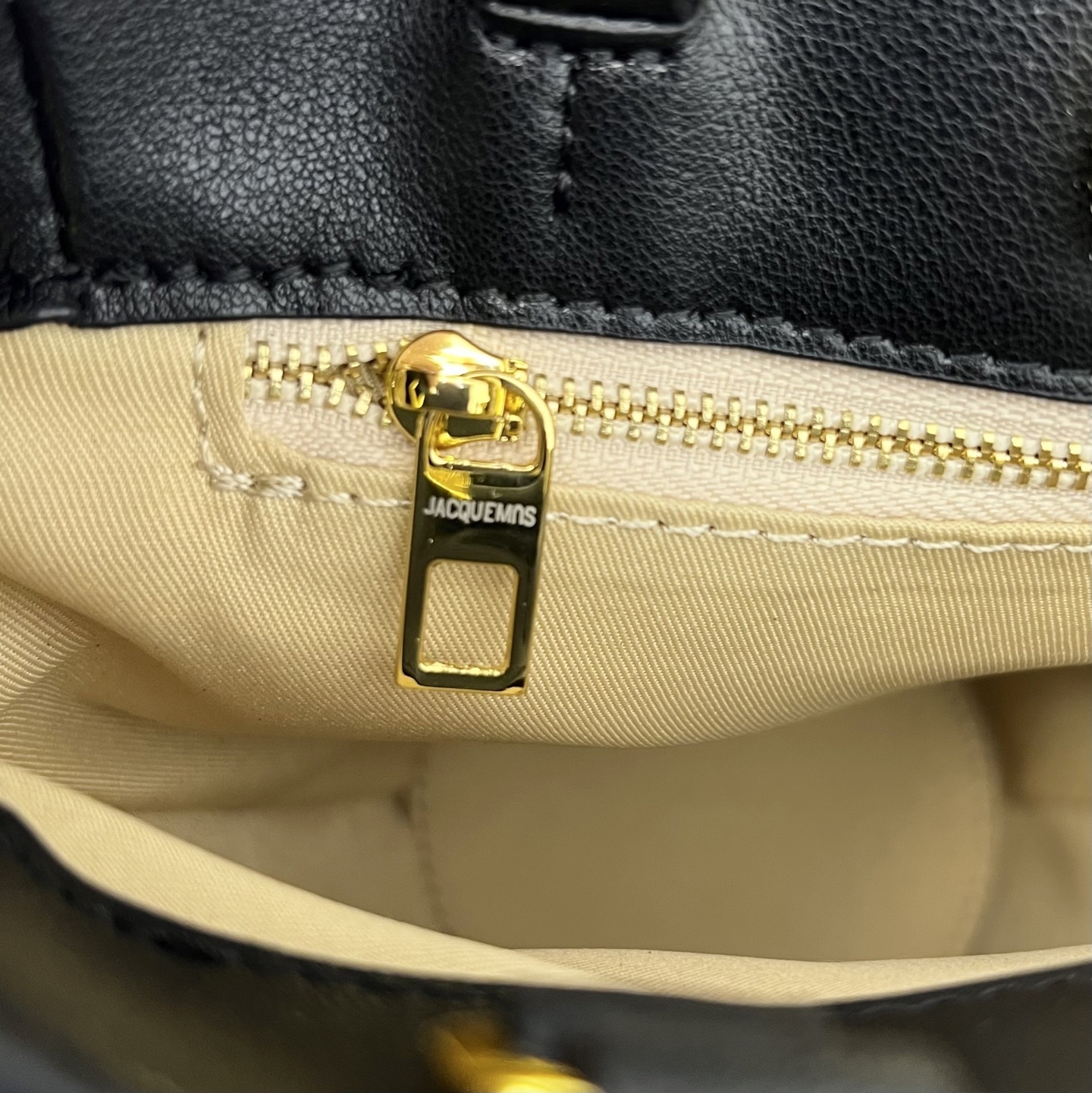 𝐉𝐚𝐜𝐪𝐮𝐞𝐦𝐮𝐬-100$-S2056 gallery